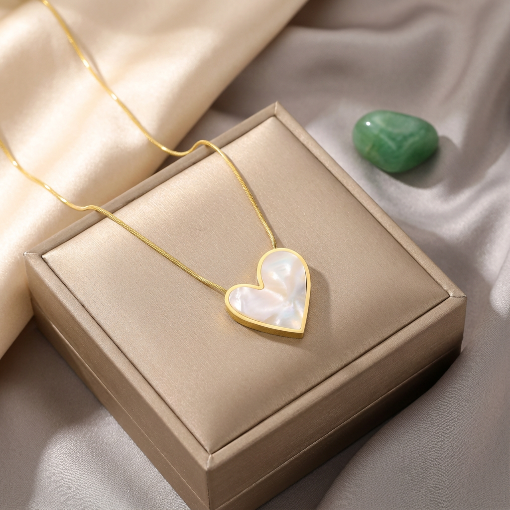 Aura Pearly Heart Necklace - view 4