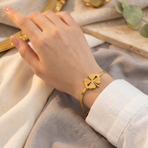 Bhagya Clover Snake Bracelet - view 2