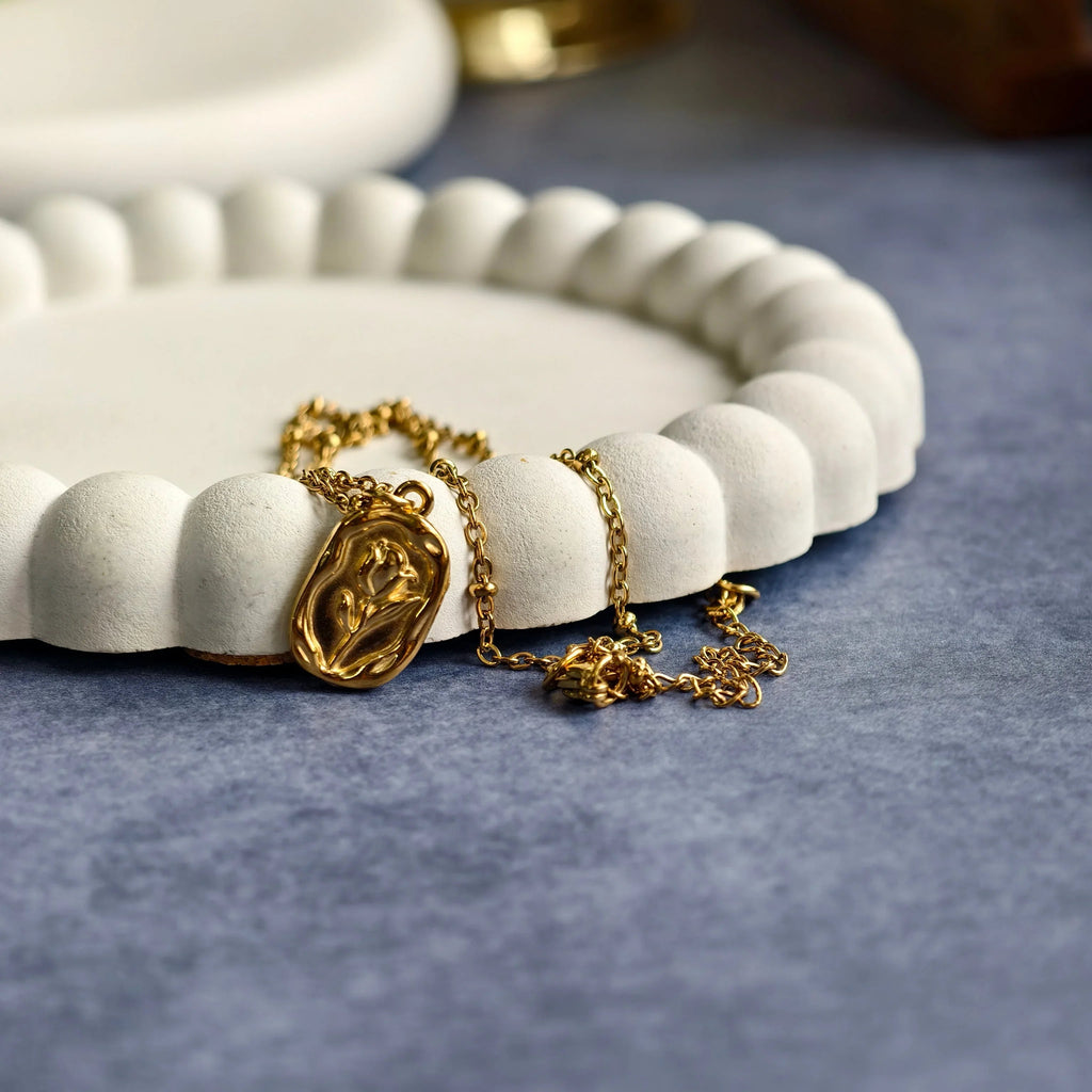 Posy Wax Seal Necklace - view 5