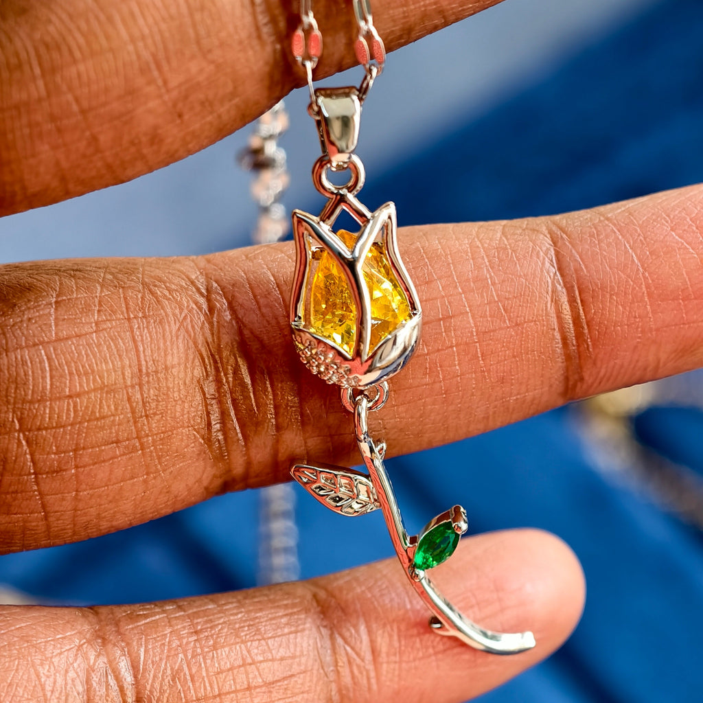 Rosa Petal Pendant Necklace - view 4