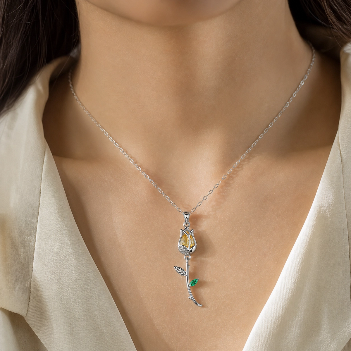 Rosa Petal Pendant Necklace