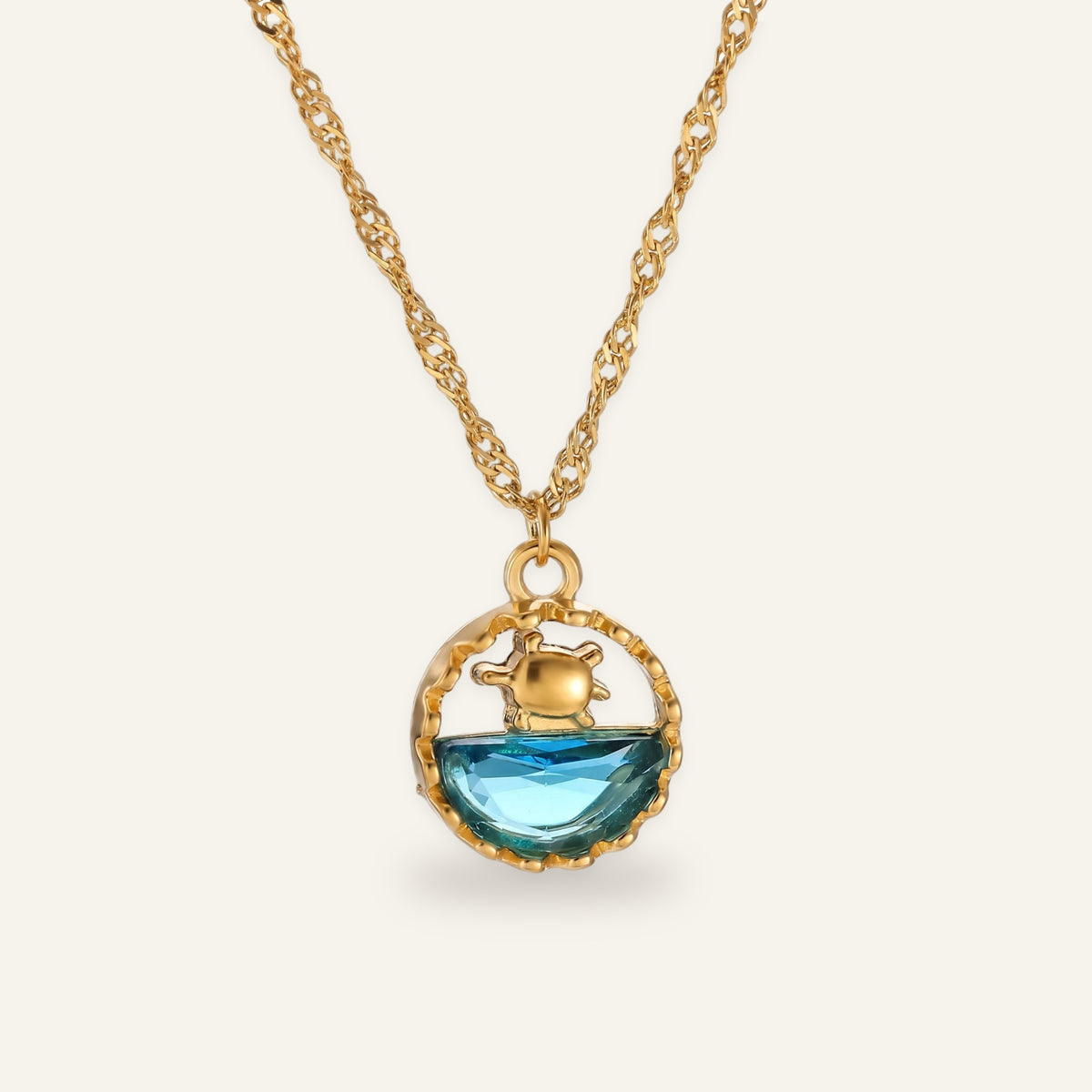 Nami Turtle Pendant Necklace